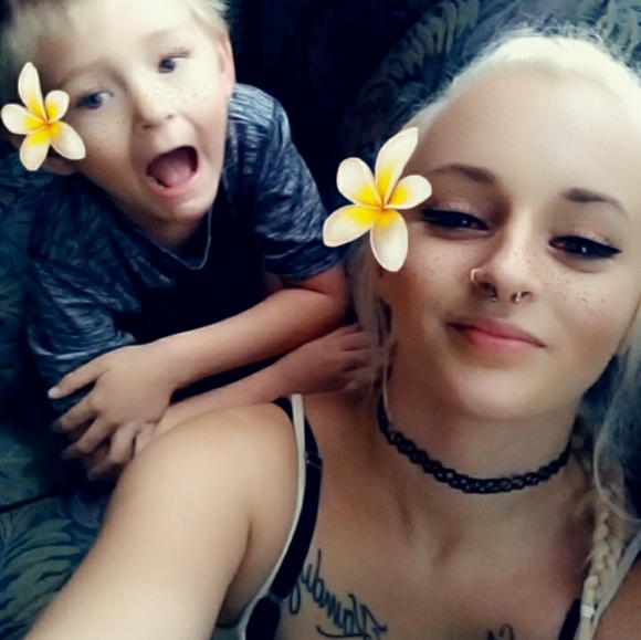 Meet your Posher, Lexi - Picture 4 of 8